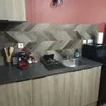 Appartement Un Air De Vic Avec Cour Privee Entre Uzes Et Nimes Sainte Anastasie (Gard)