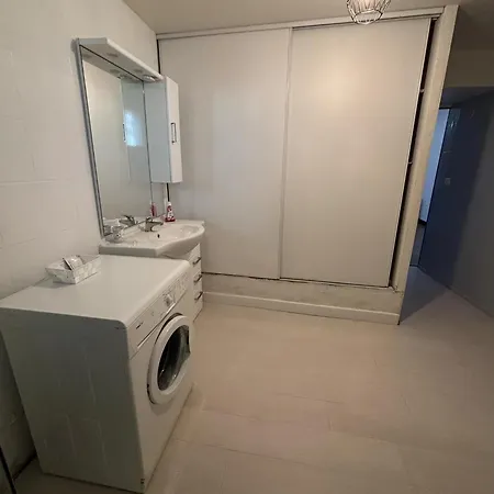 Appartement Cosy Sainte Anastasie Apartment